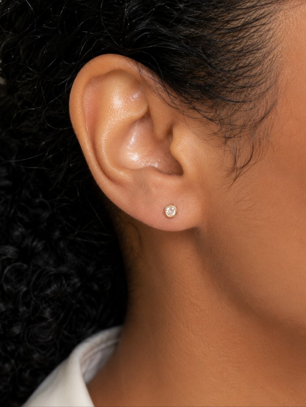 14K Yellow Gold Clear Stone Solitaire Stud Earring *SINGLE*